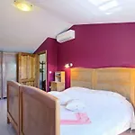 Jurazini Villa