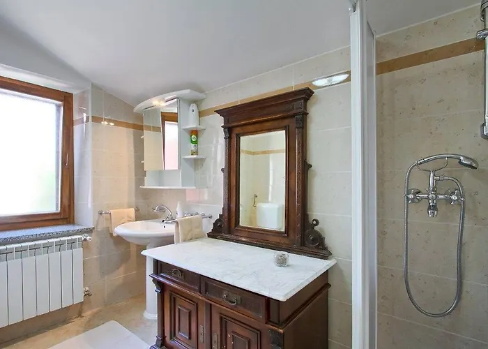 Villa Jurazini Labin (Istria)